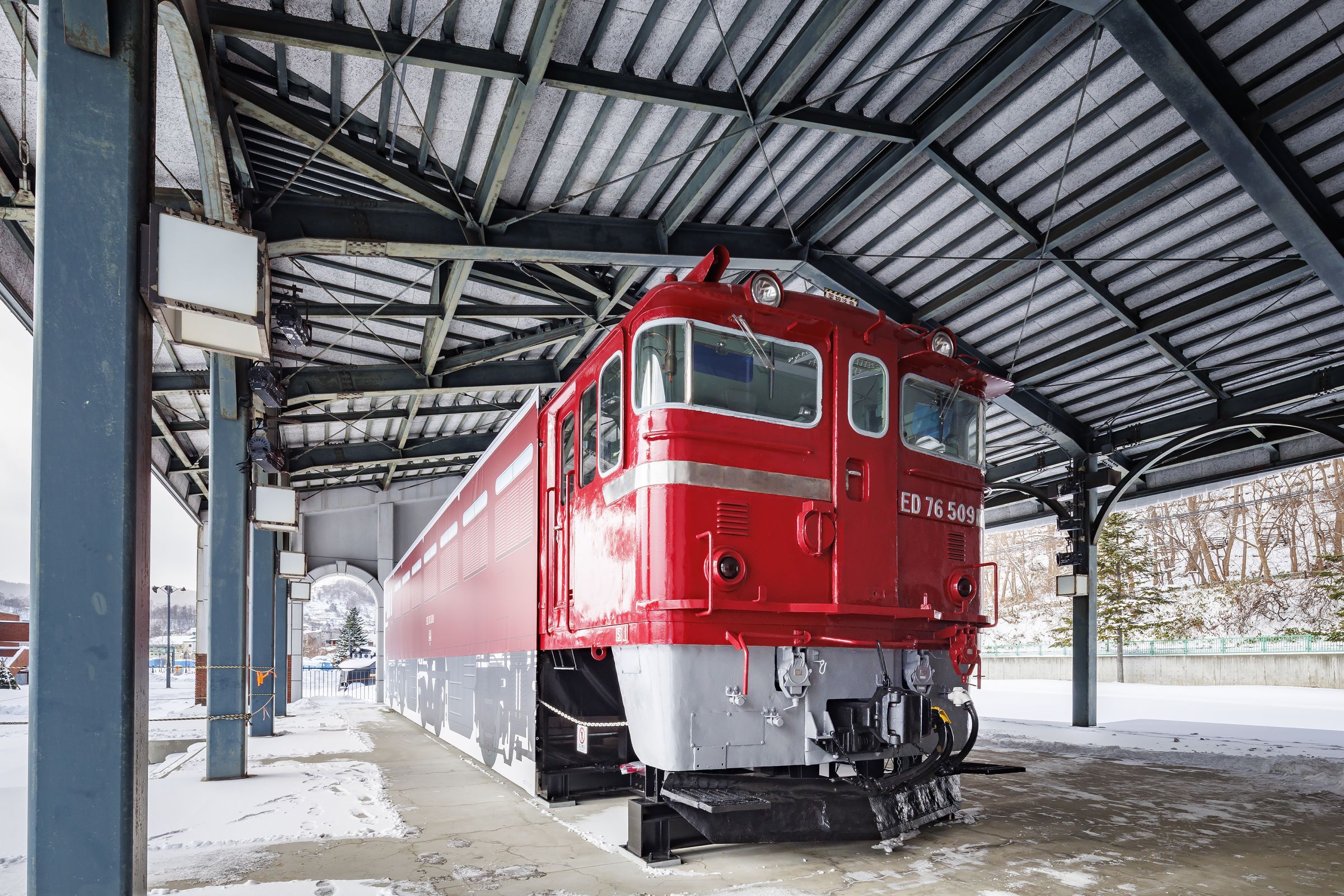 小樽市総合博物館 電気機関車「ED76形509号」展示施設